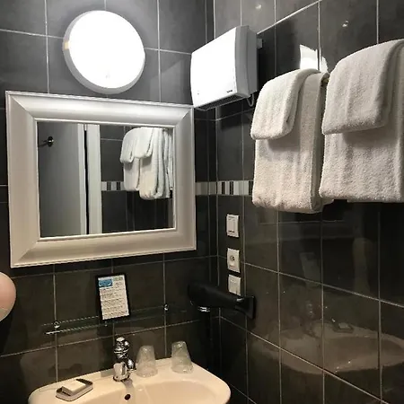 Le Grand Dore Hotel 2*